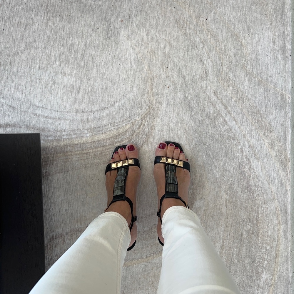 Vince Camuto Heeled Sandals, size 11( fits US 10) - Picture 3 of 4